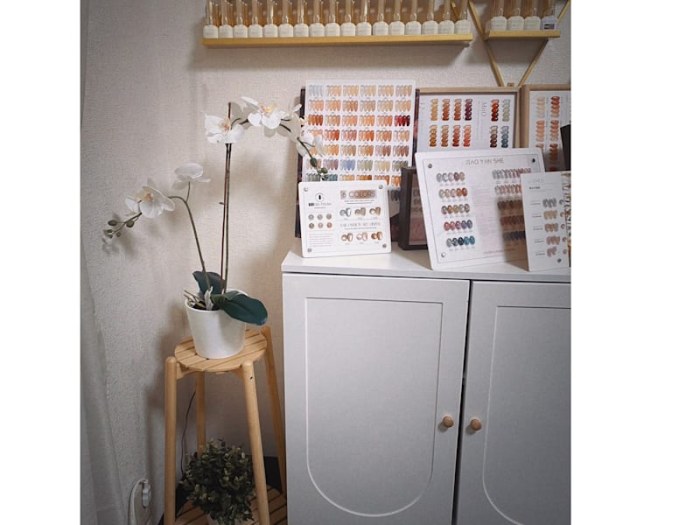 Nail salon. ANGEL
