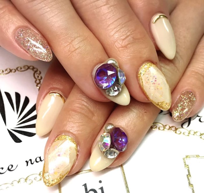bi.grace nail