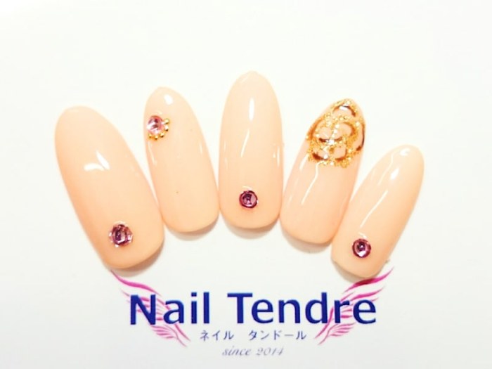 Nail Tendre