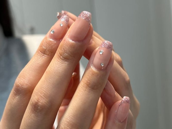 ネイルサロン Zina nail 大阪茨木【パラジェル/フィルイン導入】
