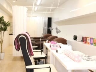 アイラッシュ＆ネイルサロン Airis
