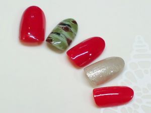 迷彩ネイル