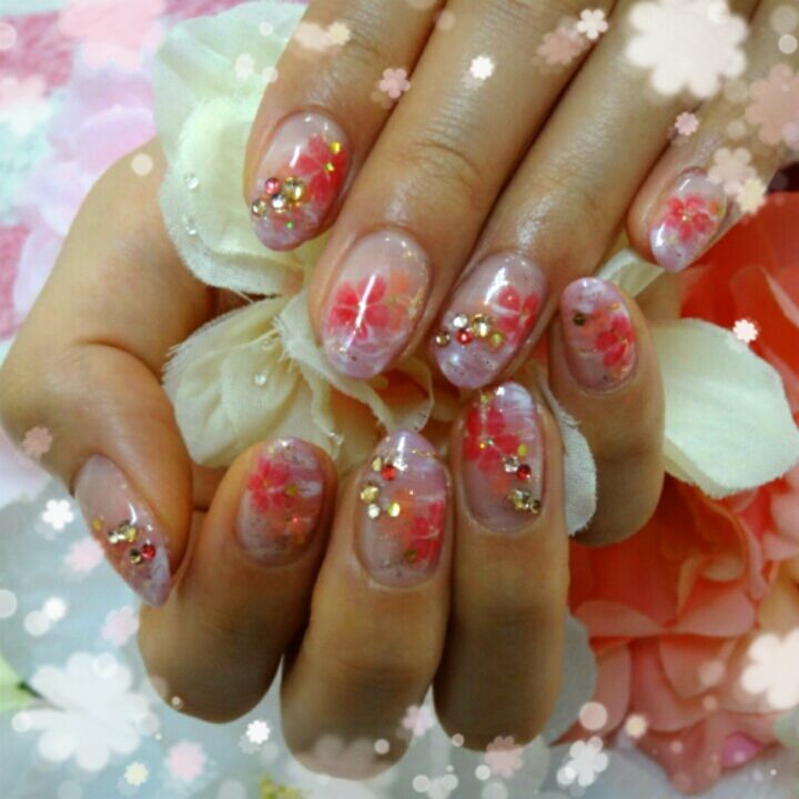 赤いお花もふんわりと・・・