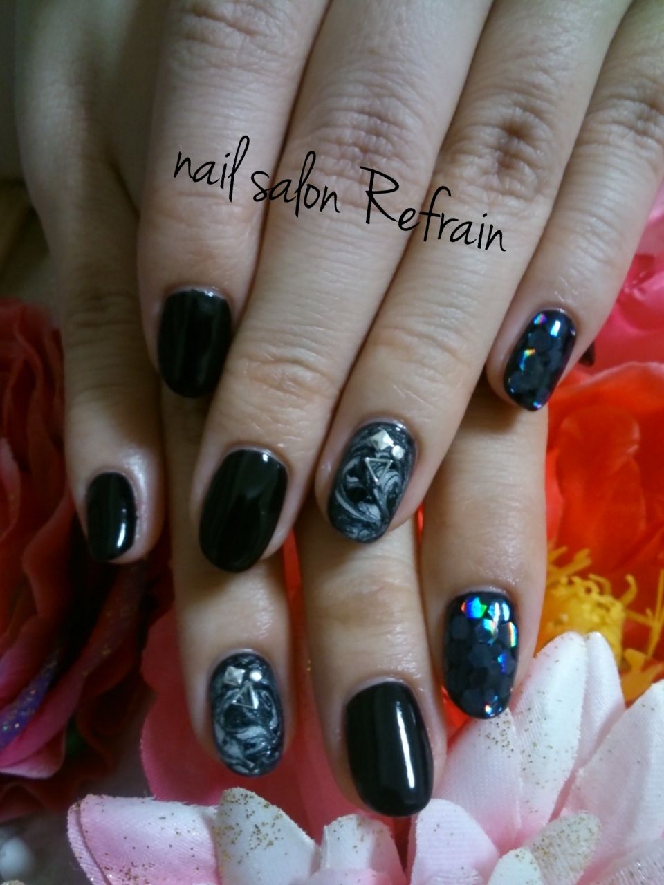 nail salon Refrain