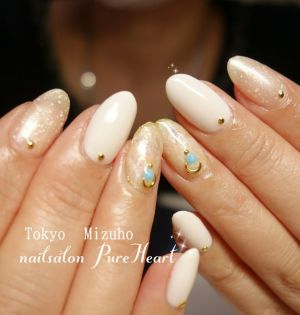 シャンパンゴールドシェルネイル