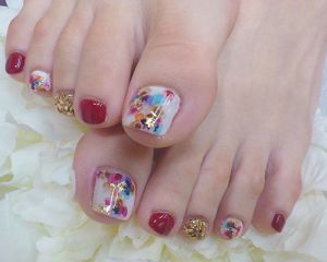 フットのワインレッド×水彩カラフルアート