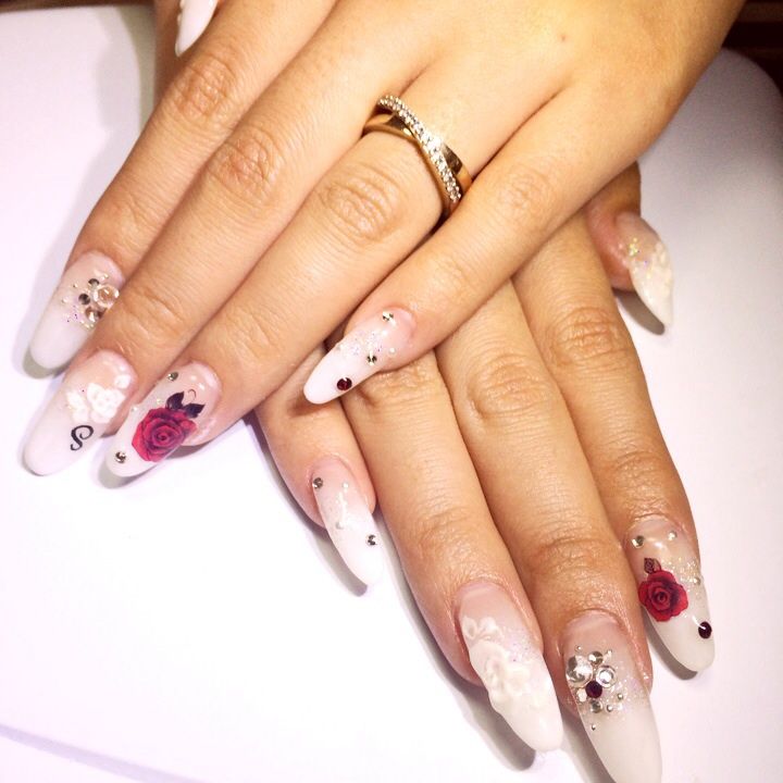 スカルプチュアネイル