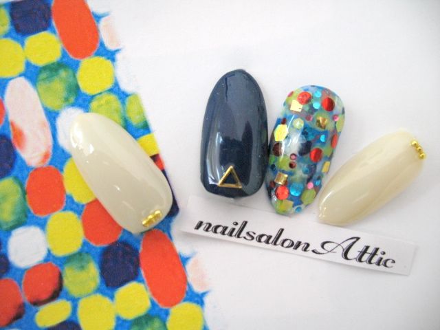 nail salon Attic