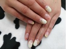 Nail Salon Garden